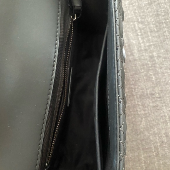 Tory Burch Matte purse - Picture 4 of 11